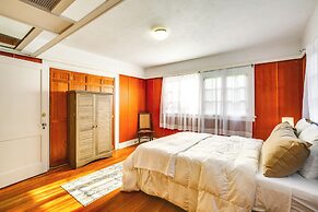 Spacious Eugene Home w/ Patio - Walk to UO Campus!