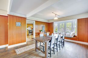 Spacious Eugene Home w/ Patio - Walk to UO Campus!