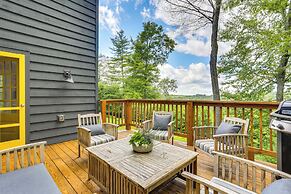 Narrowsburg Cottage w/ Furnished Deck & Gas Grill!