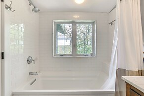 Lovely Country Retreat, 4 Mi to Dtwn Narrowsburg!