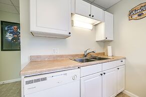 State College Apartment: Walk to Beaver Stadium!