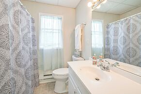 State College Apartment: Walk to Beaver Stadium!