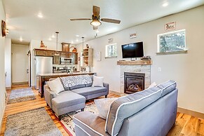 Charming Donnelly Home - 1 Mi to Lake Cascade!