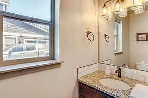 Charming Donnelly Home - 1 Mi to Lake Cascade!