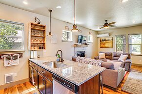 Charming Donnelly Home - 1 Mi to Lake Cascade!