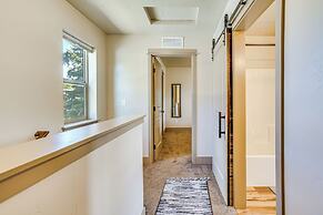 Charming Donnelly Home - 1 Mi to Lake Cascade!