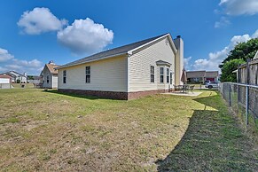 Convenient Hope Mills Home ~ 6 Mi to Fayetteville!