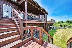 Scenic Getaway w/ Deck: 7 Mi to Mammoth Cave Park!