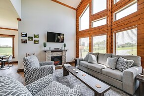 Scenic Getaway w/ Deck: 7 Mi to Mammoth Cave Park!