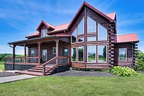 Scenic Getaway w/ Deck: 7 Mi to Mammoth Cave Park!