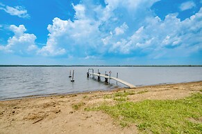 Pet-friendly Espyville Home w/ Yard & Fire Pit!