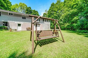 Pet-friendly Espyville Home w/ Yard & Fire Pit!