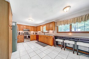 Pet-friendly Espyville Home w/ Yard & Fire Pit!
