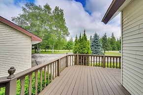 Germfask Home w/ Fire Pit, Grill & Yard Games!