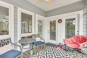Family-friendly Harrells Home w/ Fire Pit + Kayaks