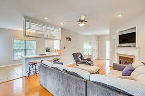 Family-friendly Harrells Home w/ Fire Pit + Kayaks