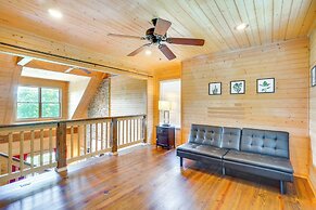 Crawford Cottage w/ Fireplace & Mountain Views!