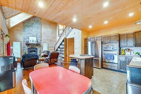 Crawford Cottage w/ Fireplace & Mountain Views!