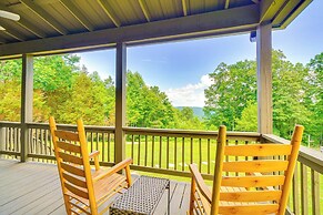 Crawford Cottage w/ Fireplace & Mountain Views!