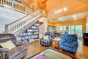 Crawford Cottage w/ Fireplace & Mountain Views!