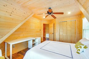 Crawford Cottage w/ Fireplace & Mountain Views!