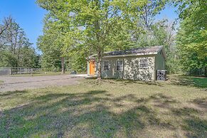 Fire Pit & Patio: Pet-friendly Cabin in Idlewild!