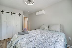 Fire Pit & Patio: Pet-friendly Cabin in Idlewild!