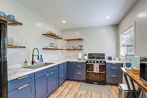 Fire Pit & Patio: Pet-friendly Cabin in Idlewild!