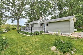 Charming Reading Home w/ Lake Views & Private Dock