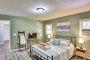 Charming Reading Home w/ Lake Views & Private Dock