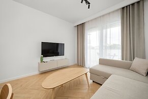 Latte Apartament Parking by Renters