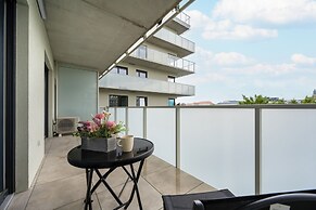 Latte Apartament Parking by Renters