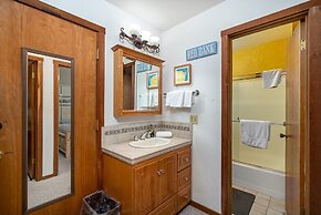 Tamarack Condo 19 2 Bedroom Condo by Bear Valley Vacation Rentals