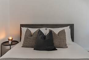 Phaedrus Living: City Breeze Residences Grace