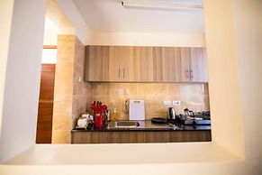 Lux Suites Coralway Apartment Langata