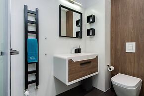 Deluxe Apartment Near the Sea