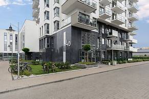 Deluxe Apartment Near the Sea