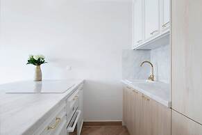 Elite Apartments Riverview Azure River View Center