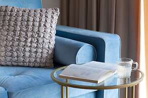 Elite Apartments Riverview Azure River View Center