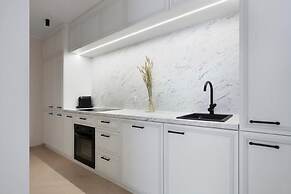 Elite Apartments Riverview Nude River View Center