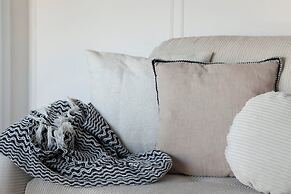 Elite Apartments Riverview Nude River View Center