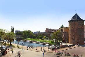 Elite Apartments Szafarnia Glam Swimming Pool Parking Center