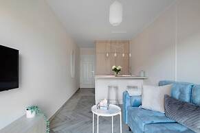 Elite Apartments Riverview Silverstone River View Center