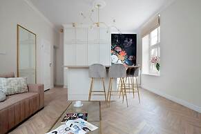 Elite Apartments Piwna Bouidor With old Town View OLD Town