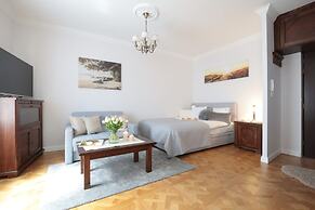 Elite Apartments wi Tego Studio Old Town View