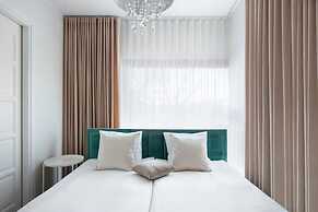 Elite Apartments Riverview Cinema OLD Town View Center