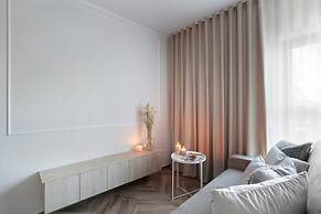 Elite Apartments Riverview Cinema OLD Town View Center