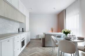 Elite Apartments Riverview Cinema OLD Town View Center