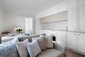 Elite Apartments Riverview Cinema OLD Town View Center