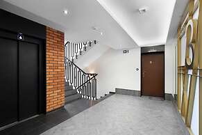 Elite Apartments Riverview Cinema OLD Town View Center